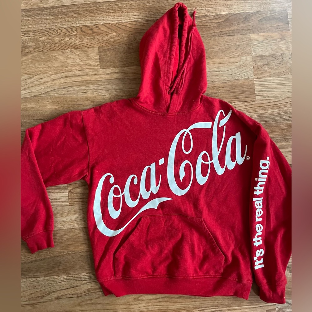 Coca-Cola “It’s The Real Thing” Hoodie Red Women’s Size S Pocket Graphic Sleeve